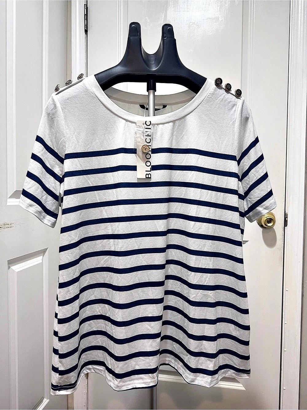 NWT BloomChic Striped Button Detail Short Sleeve Tee Plus Size XL us14